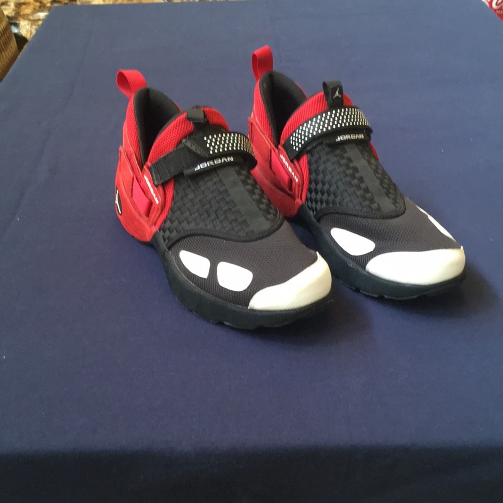 Brand 2017 Jordan Trunner size 12